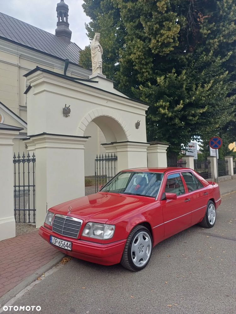 Mercedes-Benz Klasa E - 1