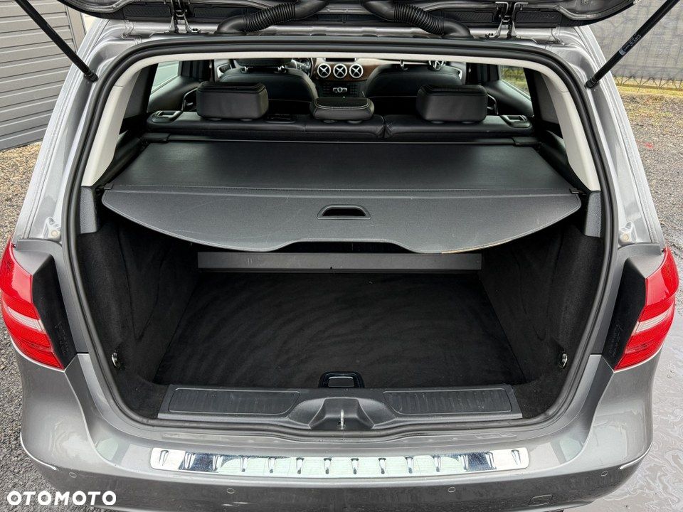 Mercedes-Benz Klasa B 180 (BlueEFFICIENCY) 7G-DCT - 38
