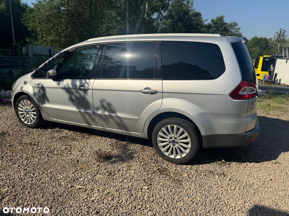 Ford Galaxy - 4