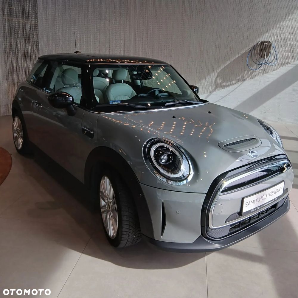 MINI Cooper SE Electric Trim - 8