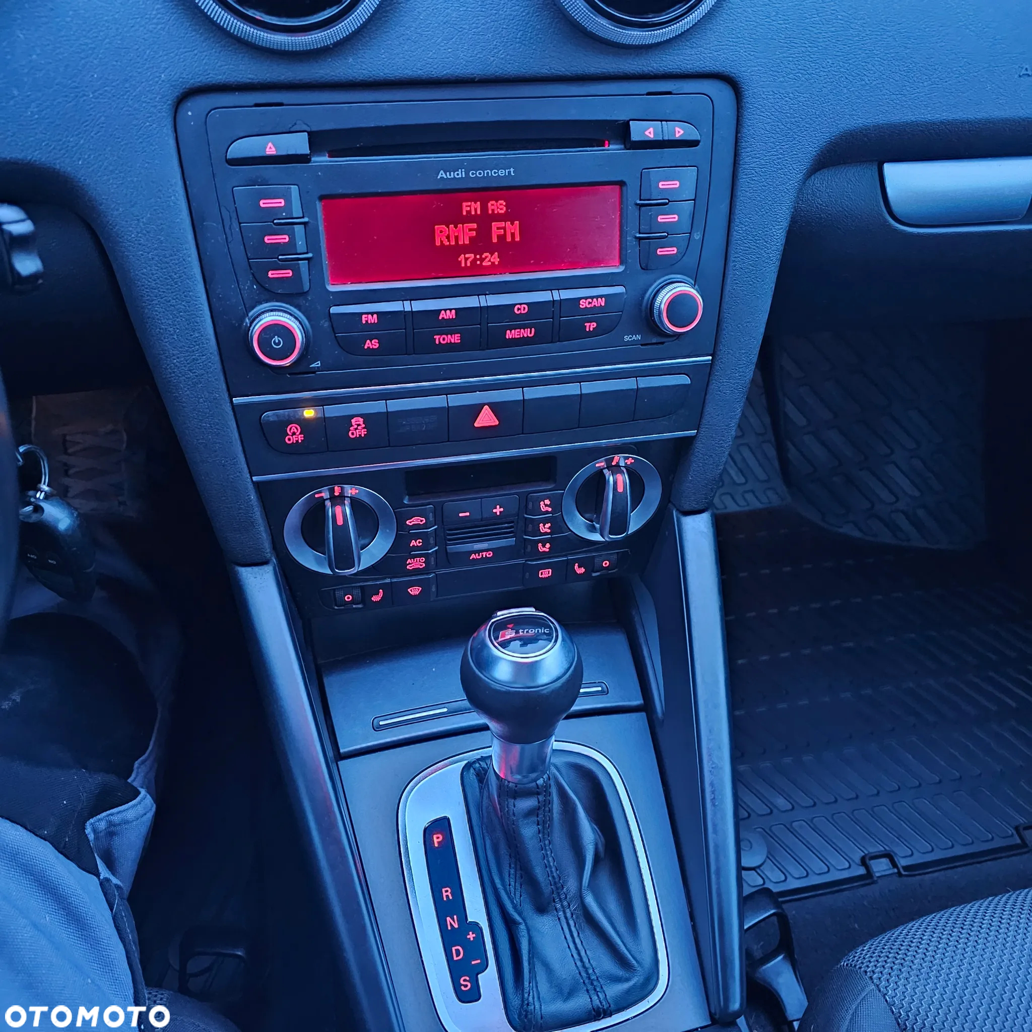 Audi A3 1.6 TDI Ambition S tronic - 13
