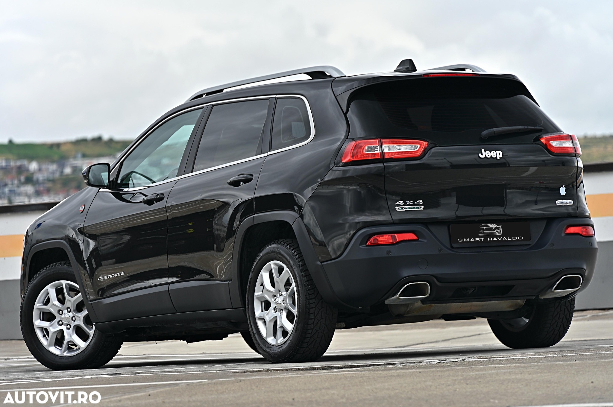 Jeep Cherokee 2.0 Mjet 4x4 AT Longitude - 6