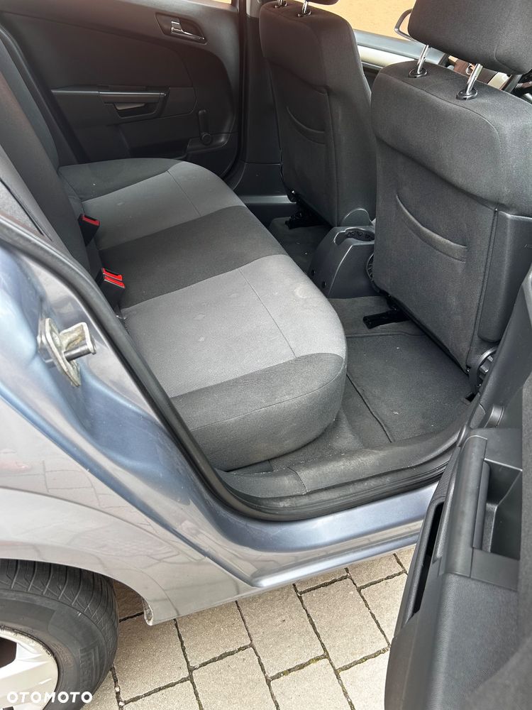 Opel Astra 1.6 - 9
