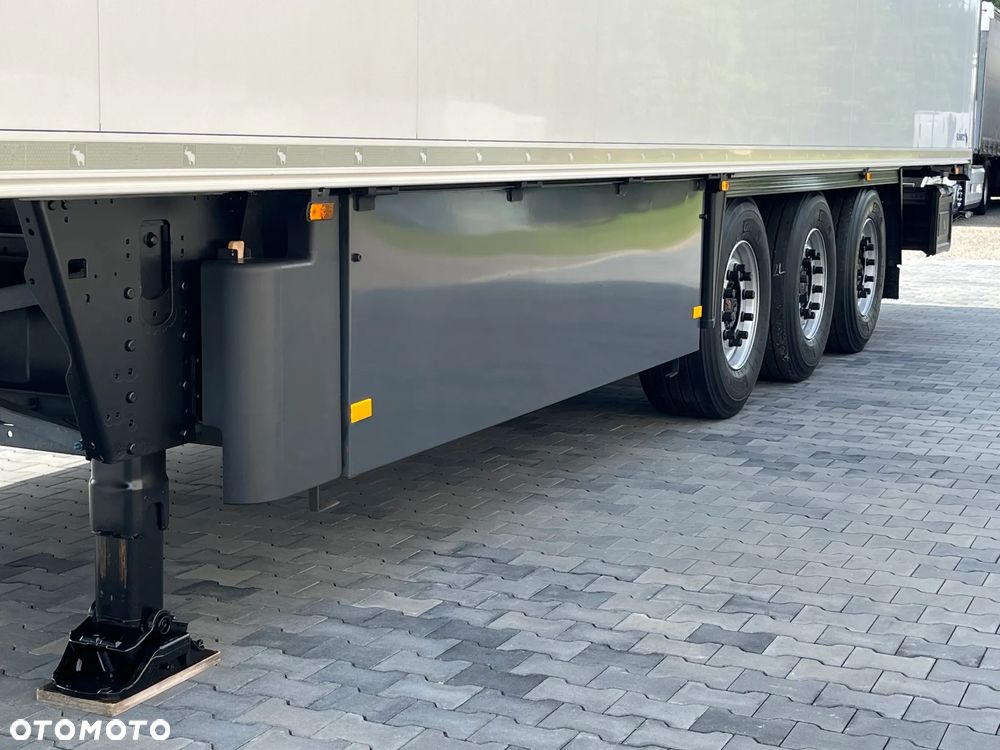 Schmitz Cargobull SCB / CHŁODNIA /  CARIER VECTOR 1550 / DRUKARKA / 4 RYGLE/  2016 / NOWE HAMULCE /  OS PODNOSZONA / ZADBANA - 12
