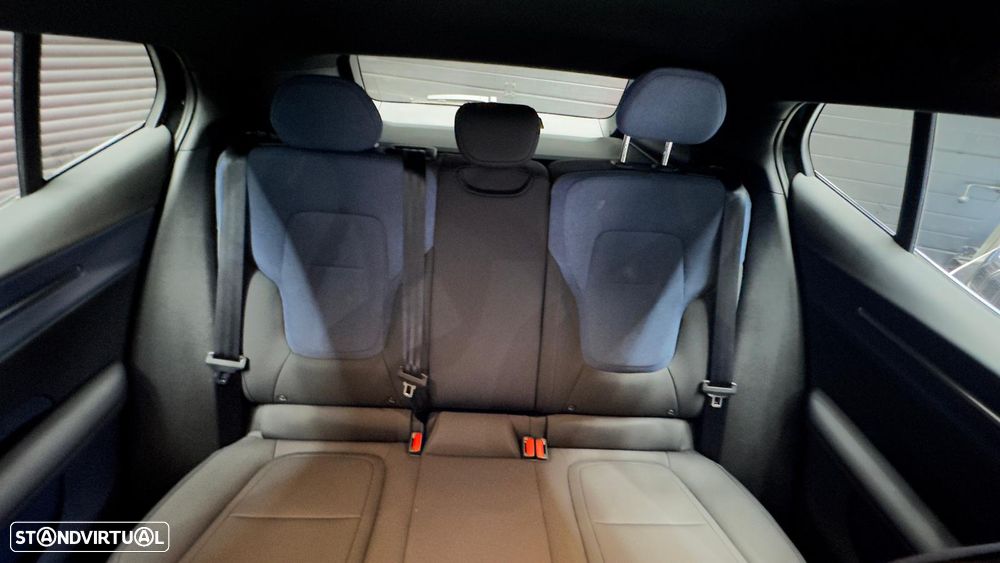 Volvo EX30 Single Motor Extended Range RWD Core - 39