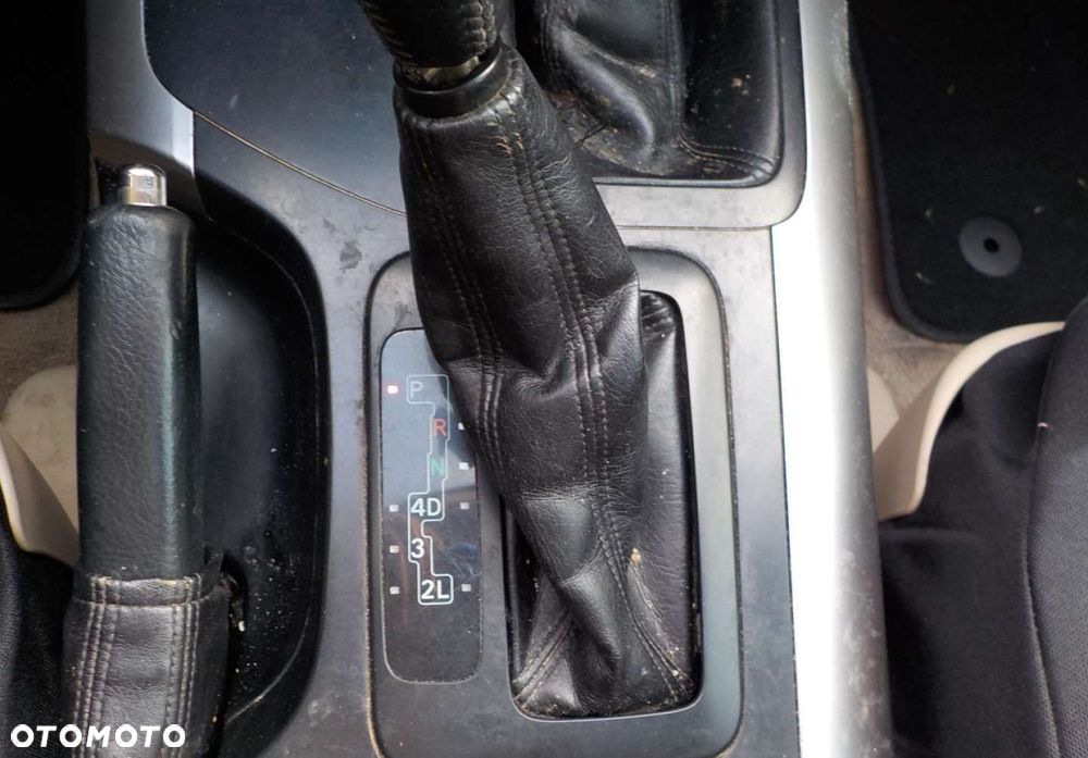 Toyota Land Cruiser - 35