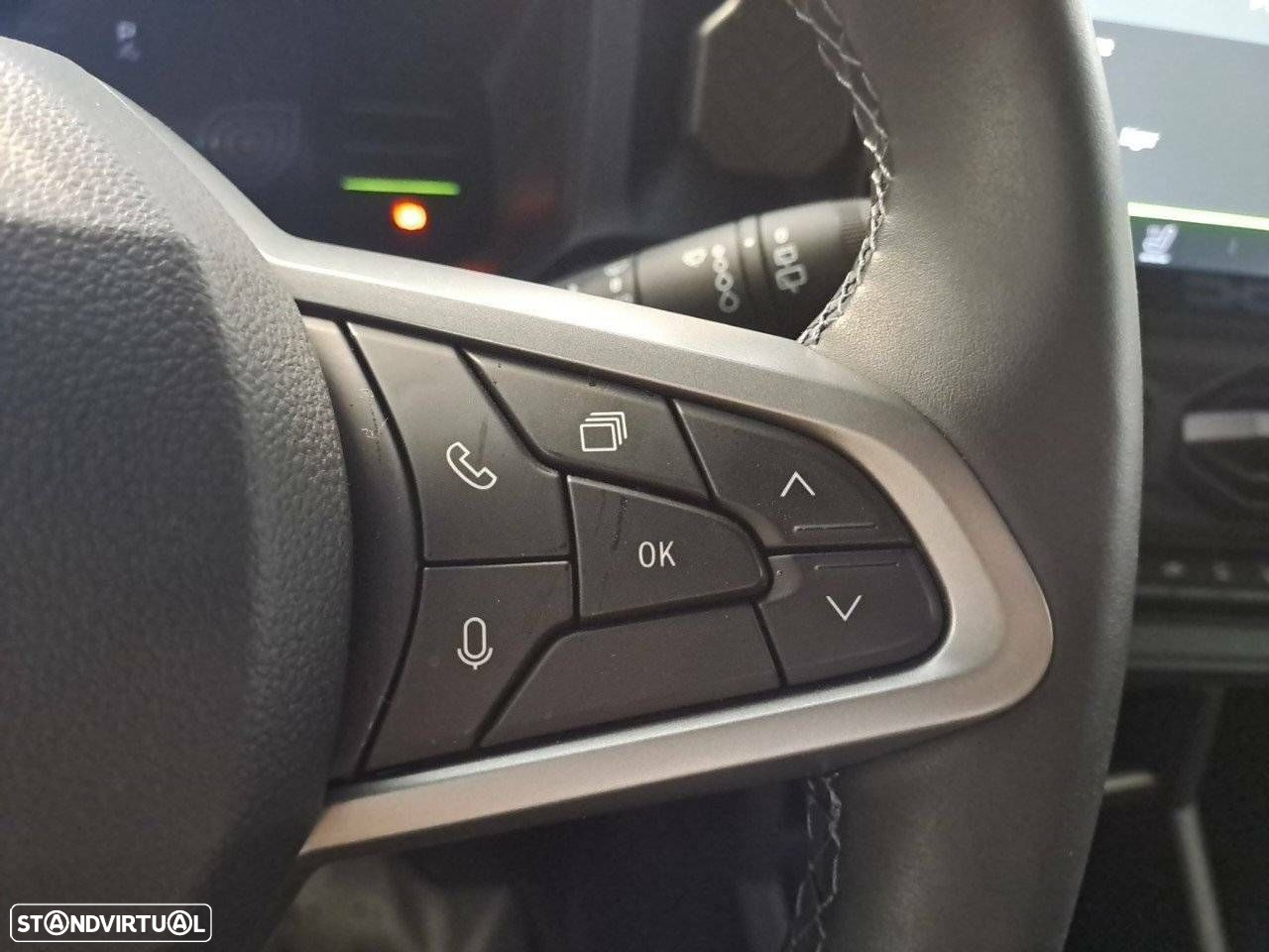 Dacia Duster 1.6 Hybrid Journey - 17