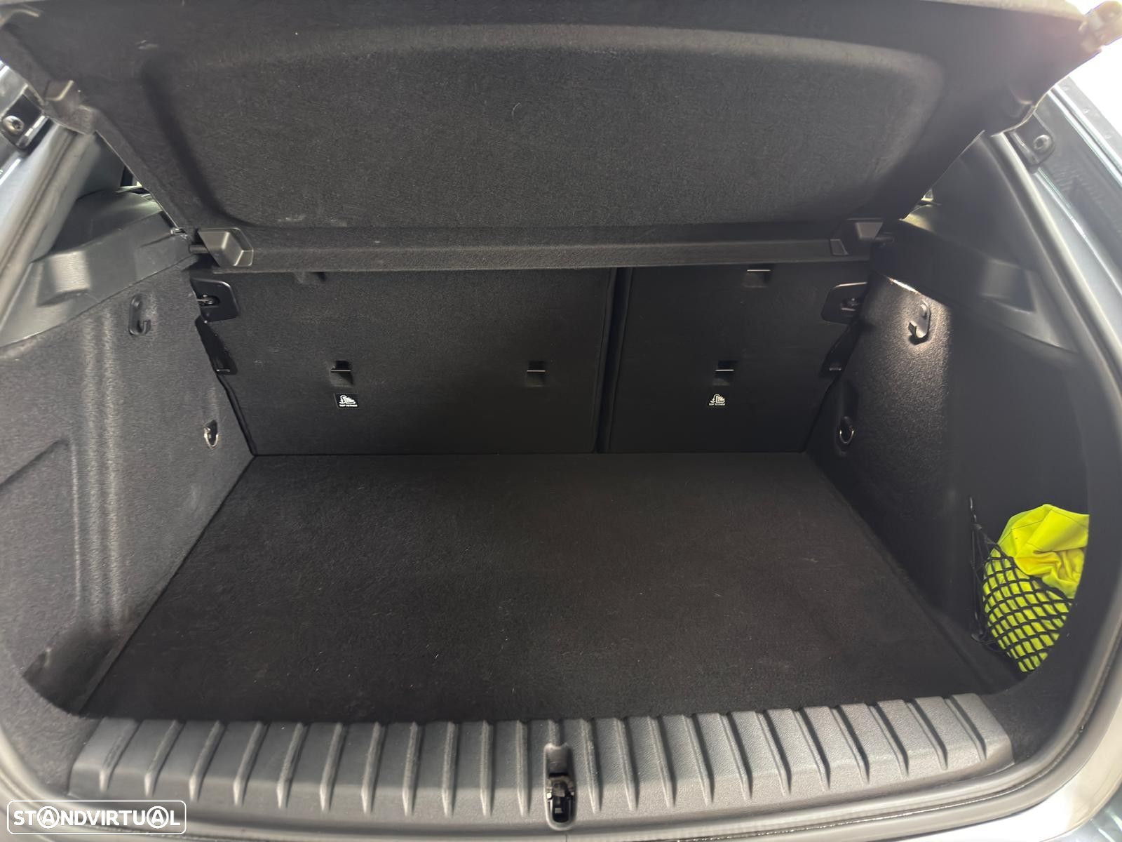 BMW 116 d Pack Desportivo M Auto - 12