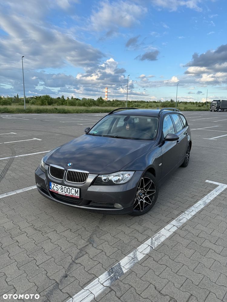 BMW Seria 3 318d - 2