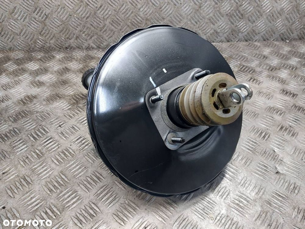 SERWO + POMPA HAMULCOWA MITSUBISHI ASX I 4680A111 - 4