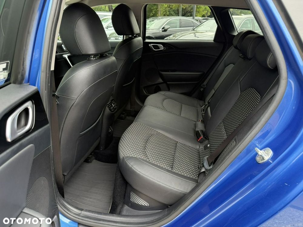 Kia Ceed 1.6 GDI PHEV L Business Line DCT - 29