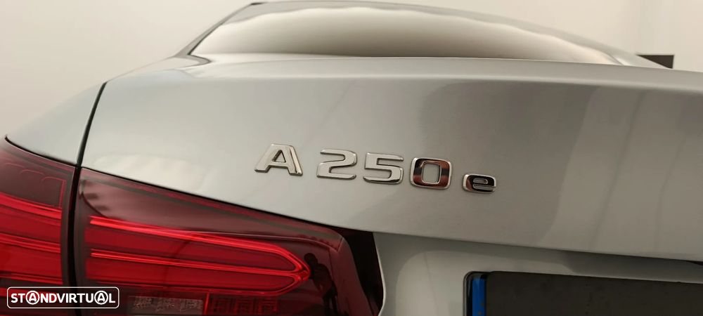 Mercedes-Benz A 250 Limousine e - 34
