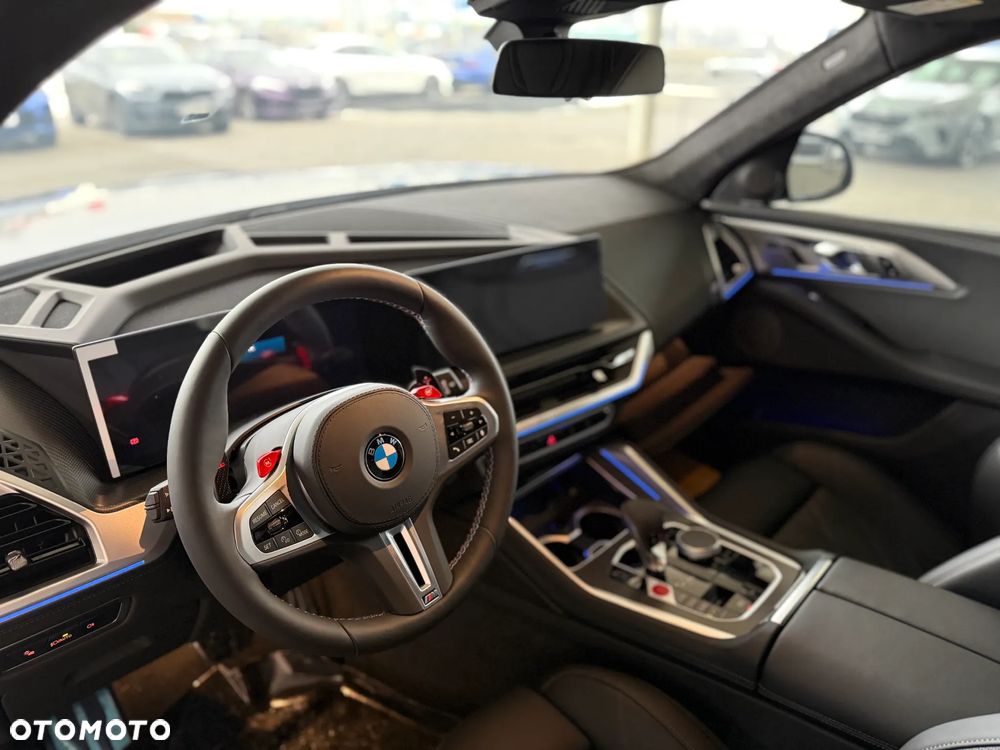 BMW XM - 9
