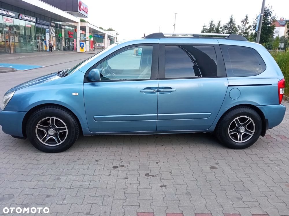 Kia Carnival - 6