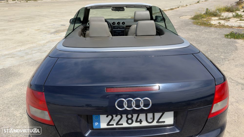 Audi A4 Cabrio 2.5 TDI - 9
