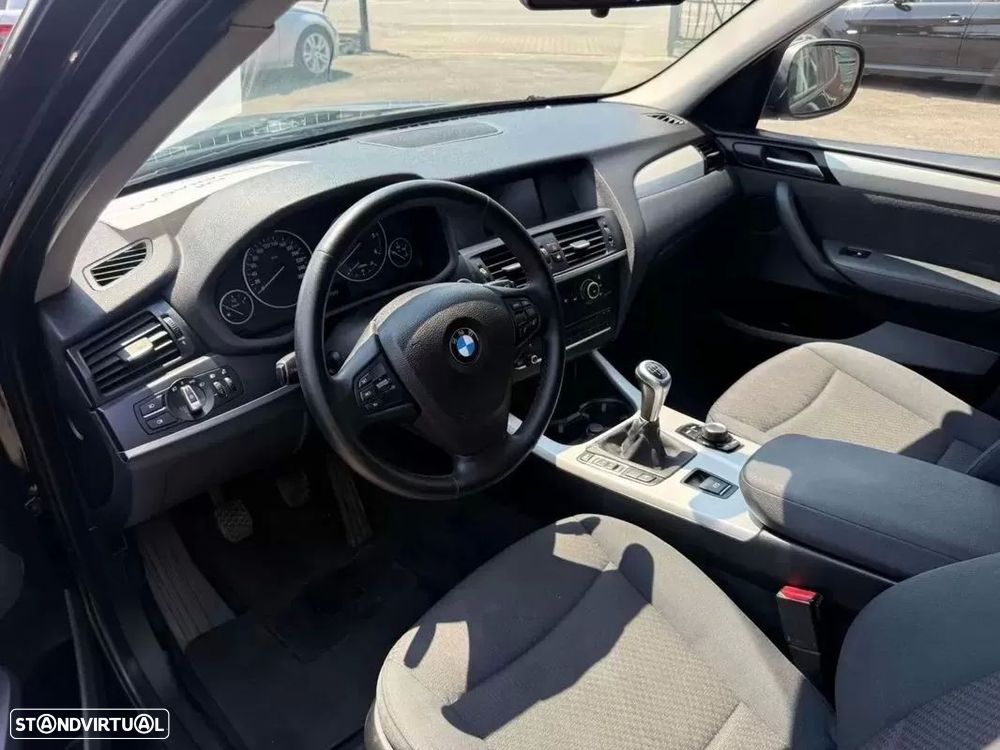 BMW X3 18 d sDrive - 11