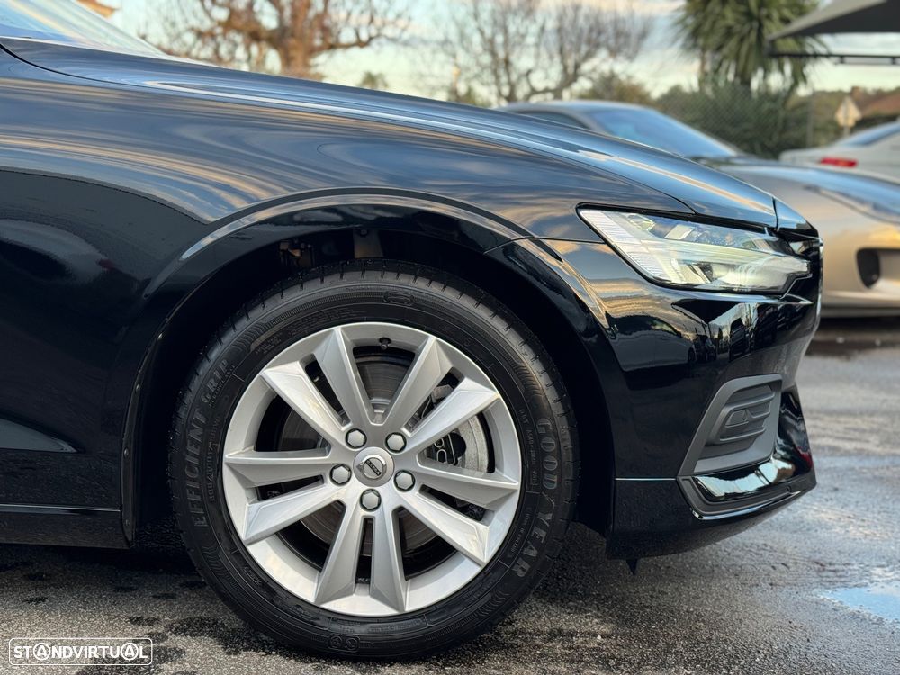 Volvo V60 2.0 B4 Momentum Plus Geartronic - 4