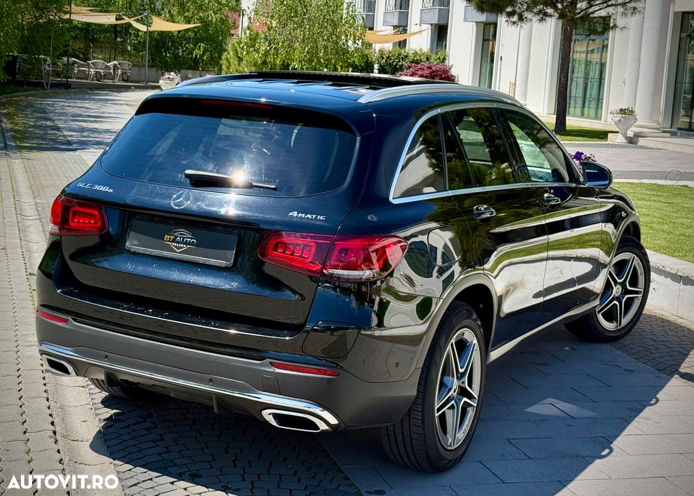 Mercedes-Benz GLC 300 e 4Matic 9G-TRONIC AMG Line Advanced - 5