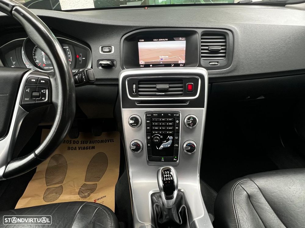Volvo S60 2.0 D3 Summum - 33