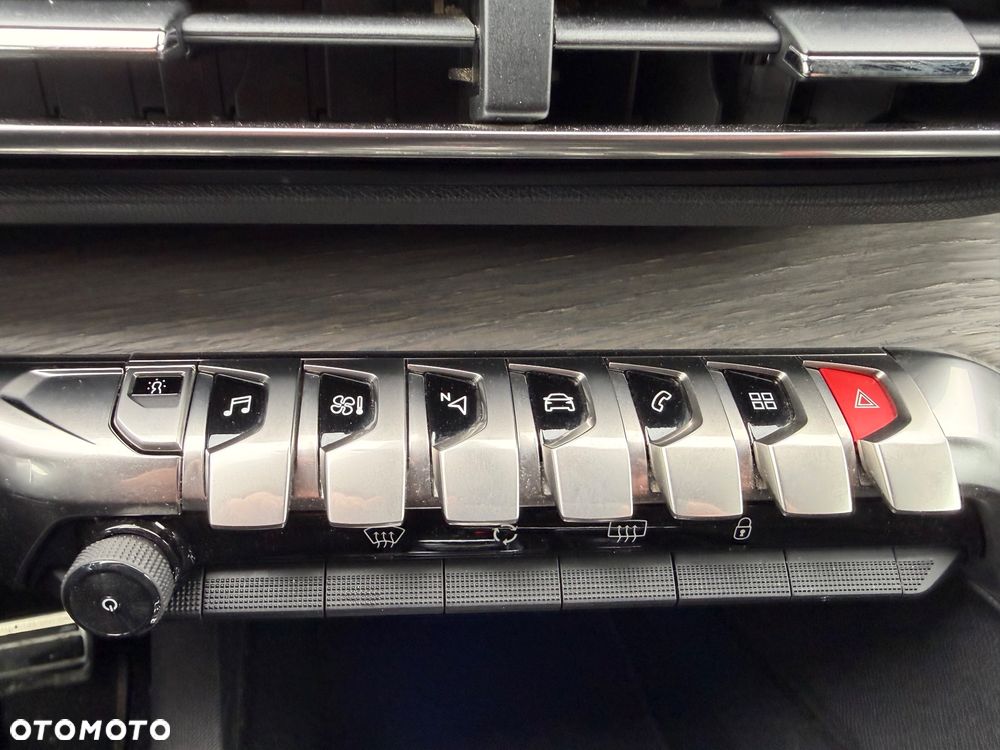 Peugeot 3008 BlueHDi 180 Stop & Start EAT8 GT - 27