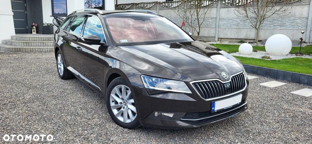 Skoda Superb 2.0 TDI Ambition DSG - 7