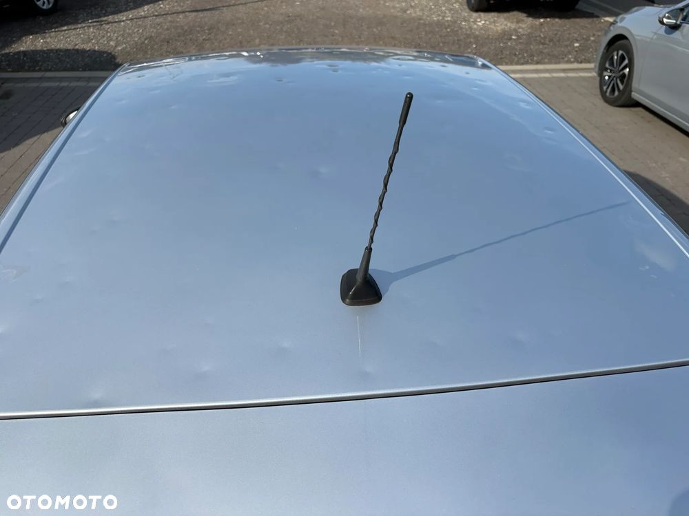 Renault Megane ENERGY TCe 205 EDC GT - 17