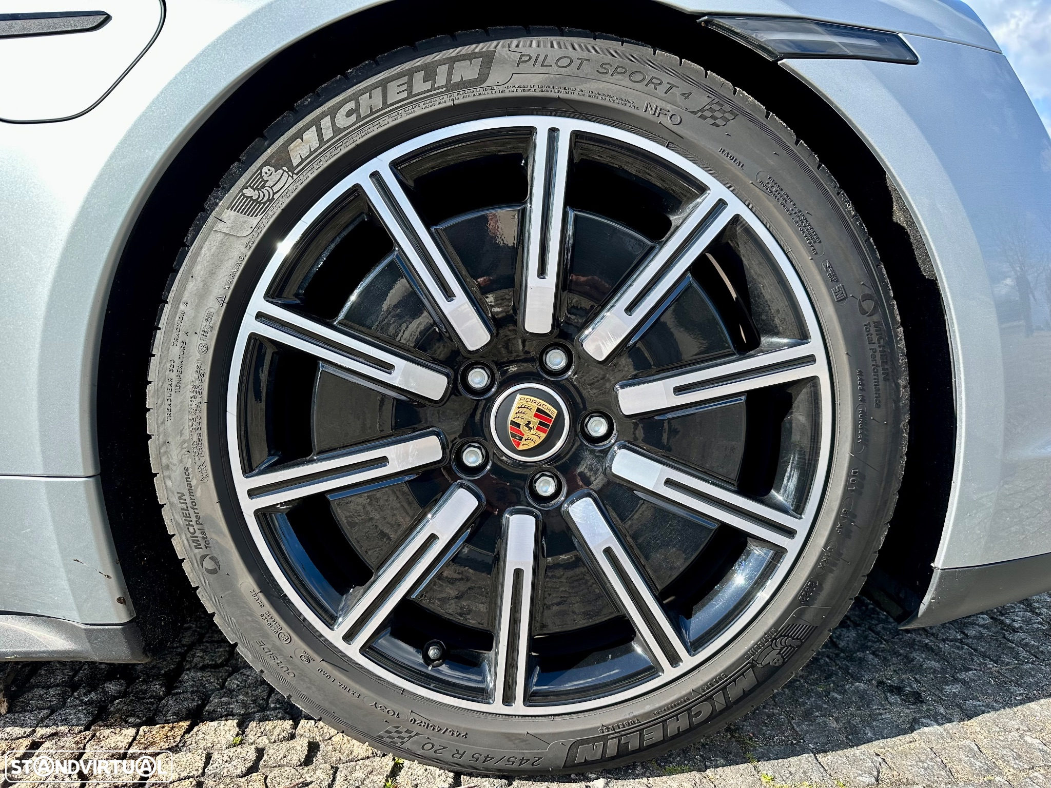 Porsche Taycan Sport Turismo Standard - 11