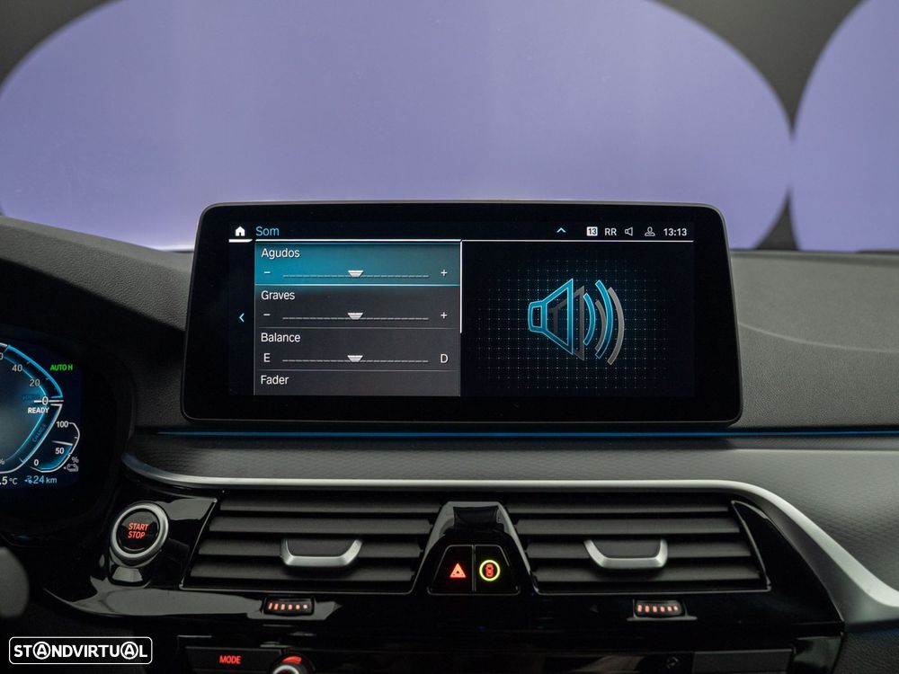 BMW 530 e Pack M - 32