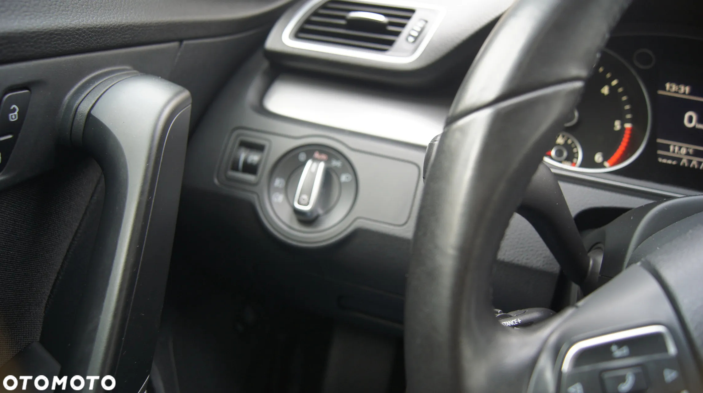 Volkswagen Passat Variant 2.0 TDI BlueMotion Technology Exclusive - 36