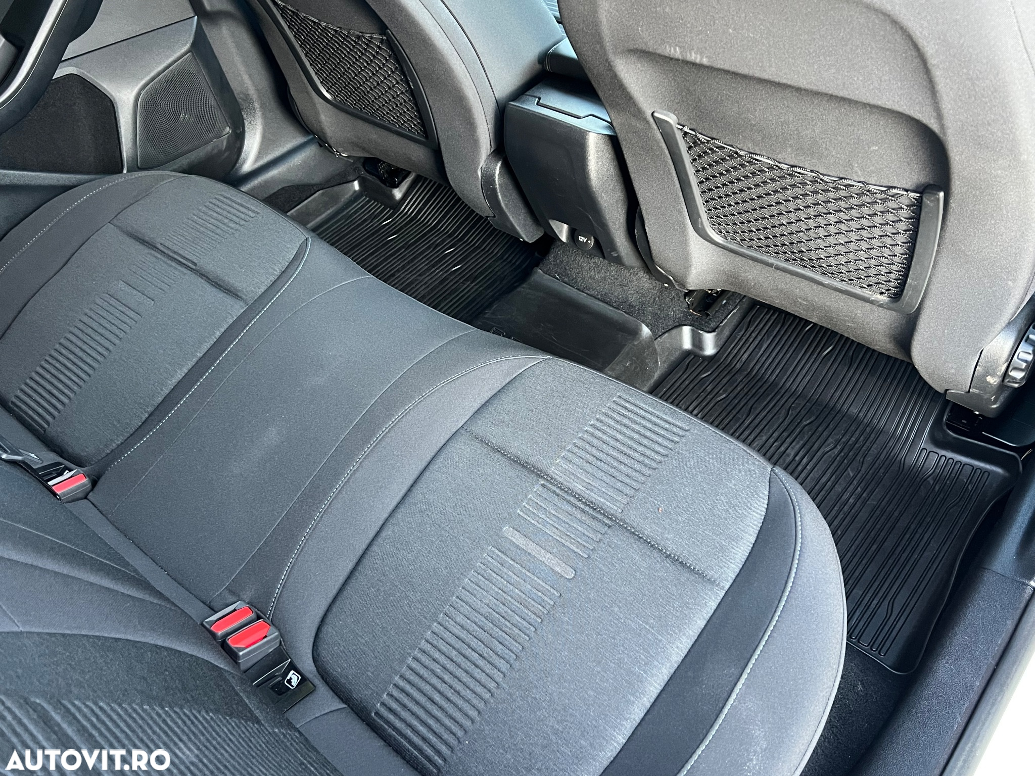 Ford Focus Turnier 1.5 EcoBlue Start-Stopp-System Aut. ACTIVE DESIGN - 14