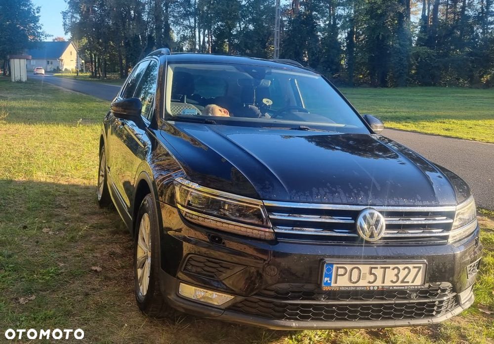 Volkswagen Tiguan - 1