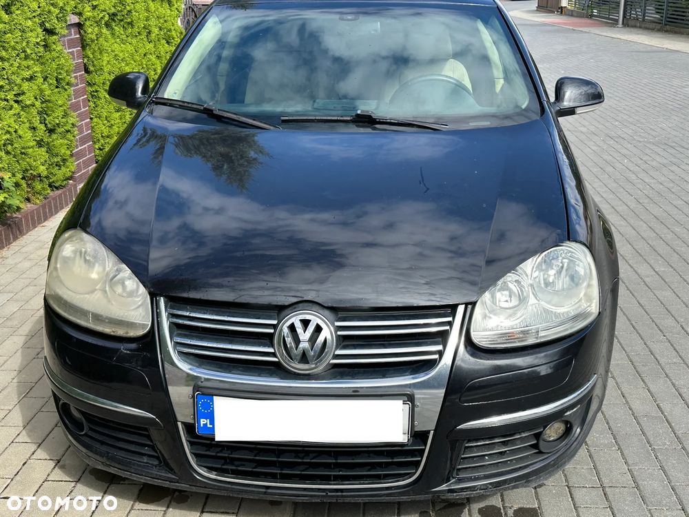 Volkswagen Jetta 1.9 TDI Trendline - 2