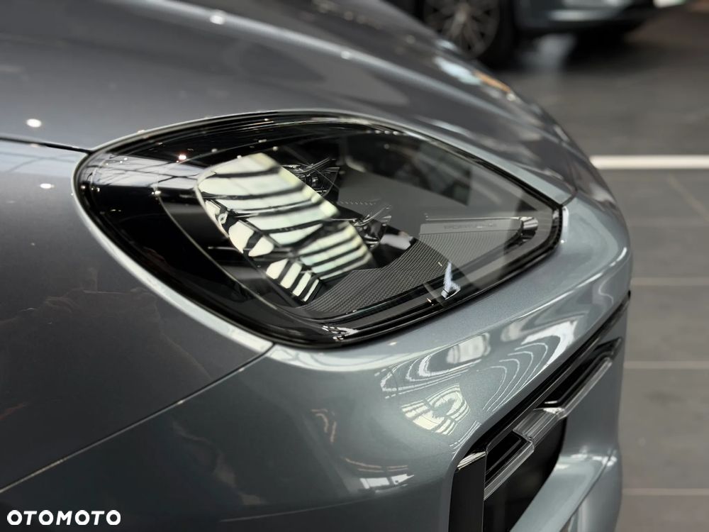 Porsche Cayenne Black Edition - 11