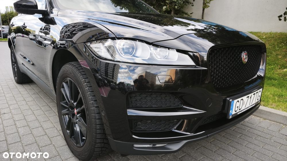 Jaguar F-Pace 2.0 i4D RWD Pure - 3