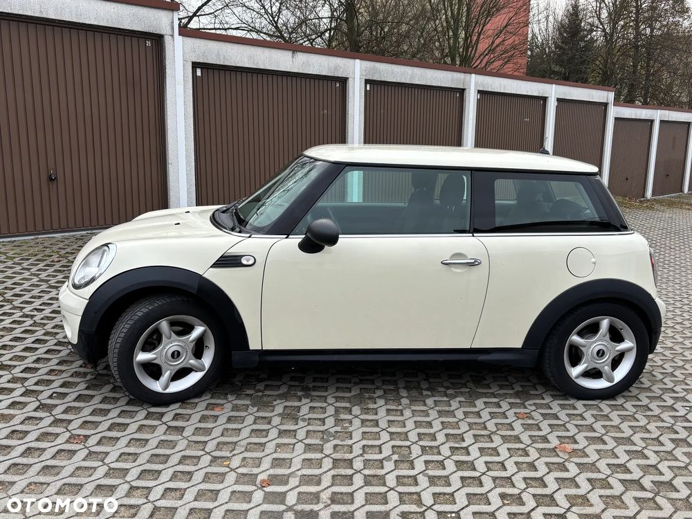 MINI ONE Standard - 5
