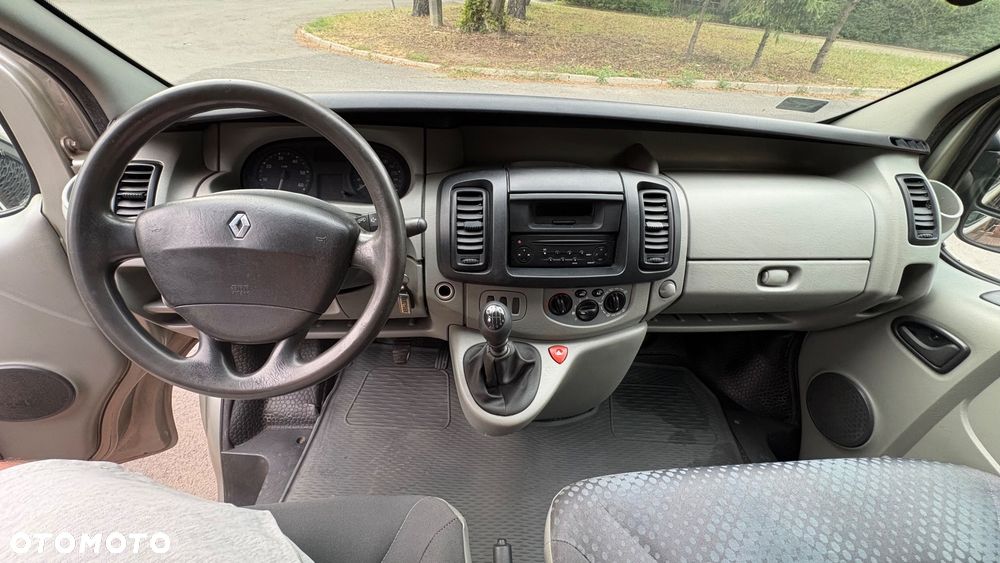 Renault TRAFIC - 9