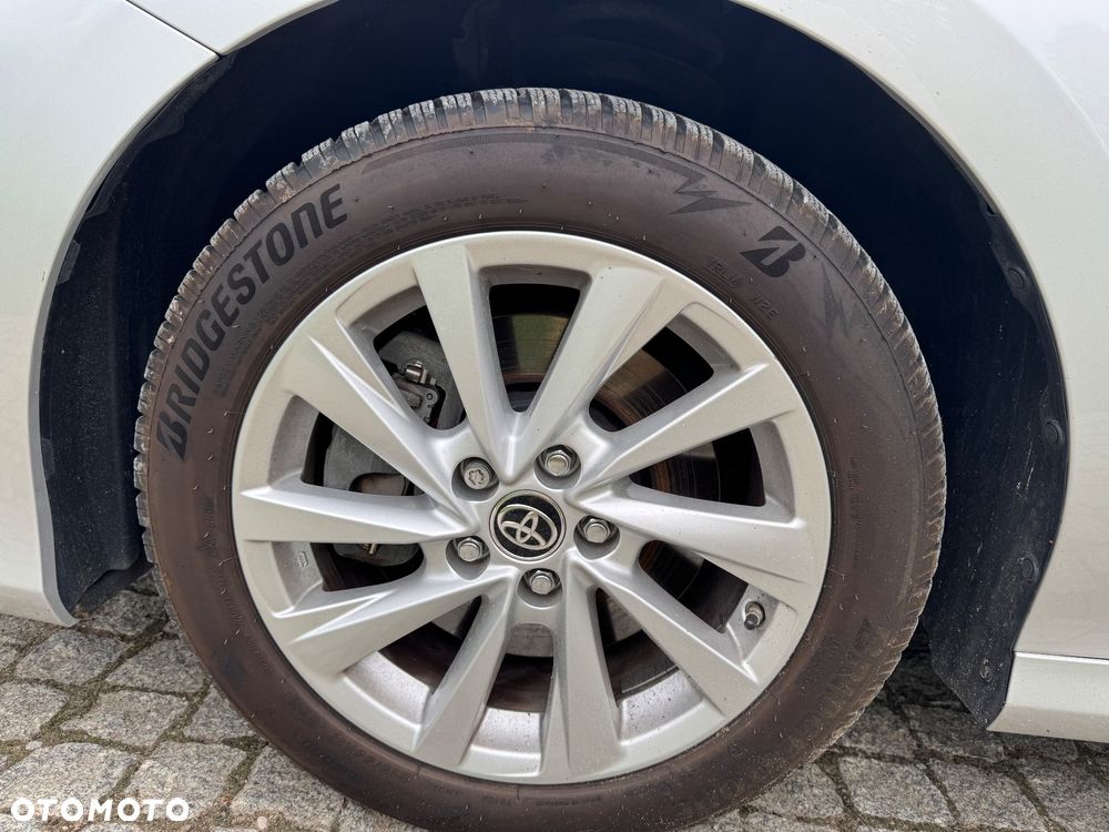 Toyota Camry 2.5 Hybrid Comfort CVT - 8