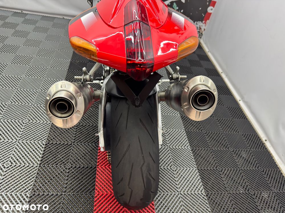 Aprilia RSV - 24