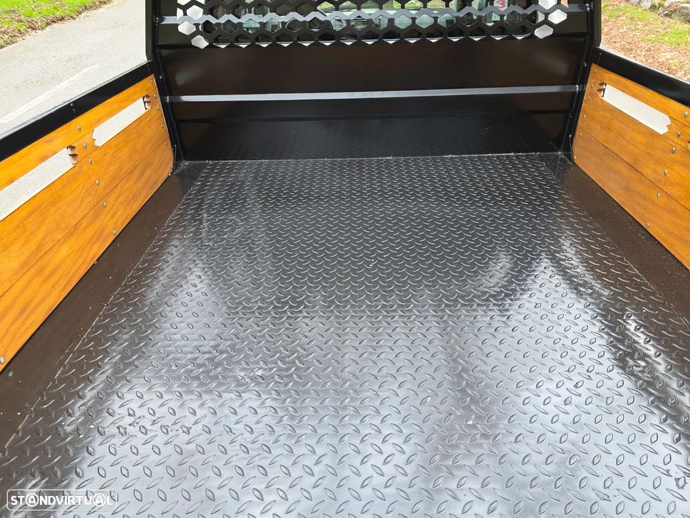 Toyota Hilux 4x4 Extra Cab Sol - 10