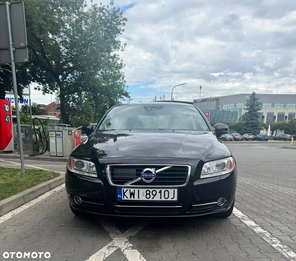 Volvo S80