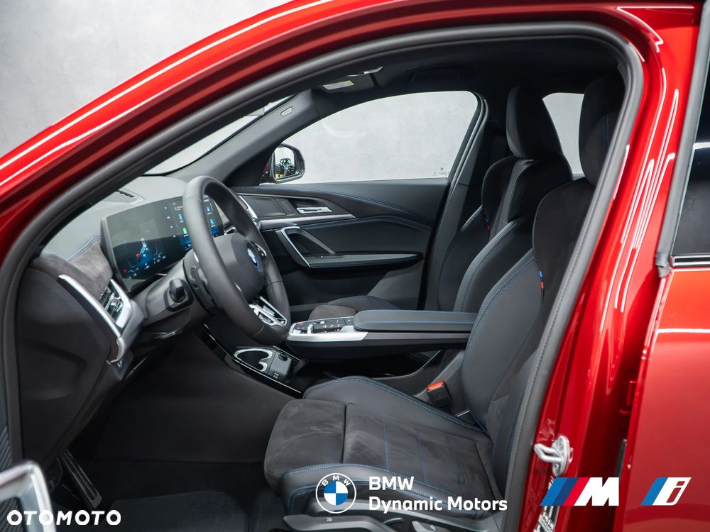 BMW iX2 eDrive20 - 17