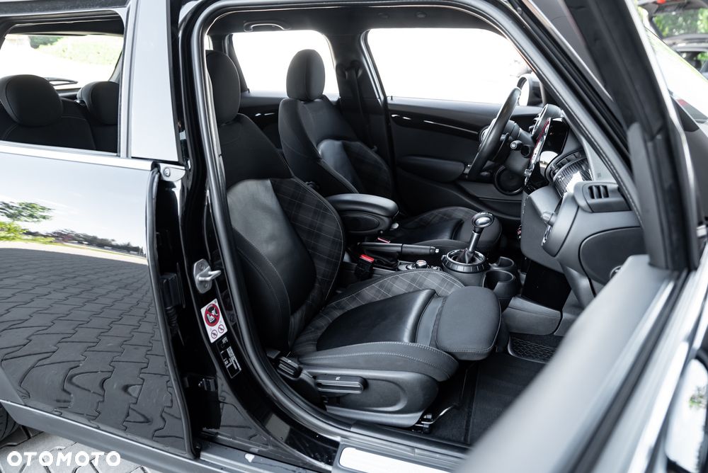 MINI Cooper S Sport-Aut - 22