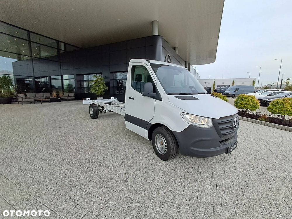 Mercedes-Benz Sprinter - 6