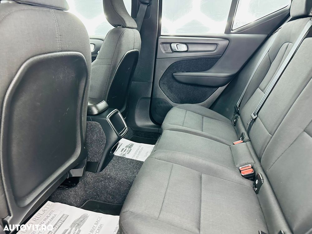 Volvo XC 40 T3 Geartronic Momentum Pro - 15