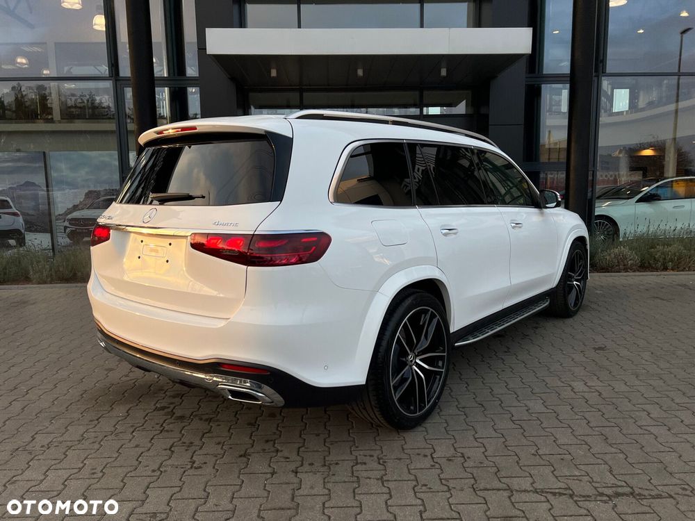 Mercedes-Benz GLS - 21