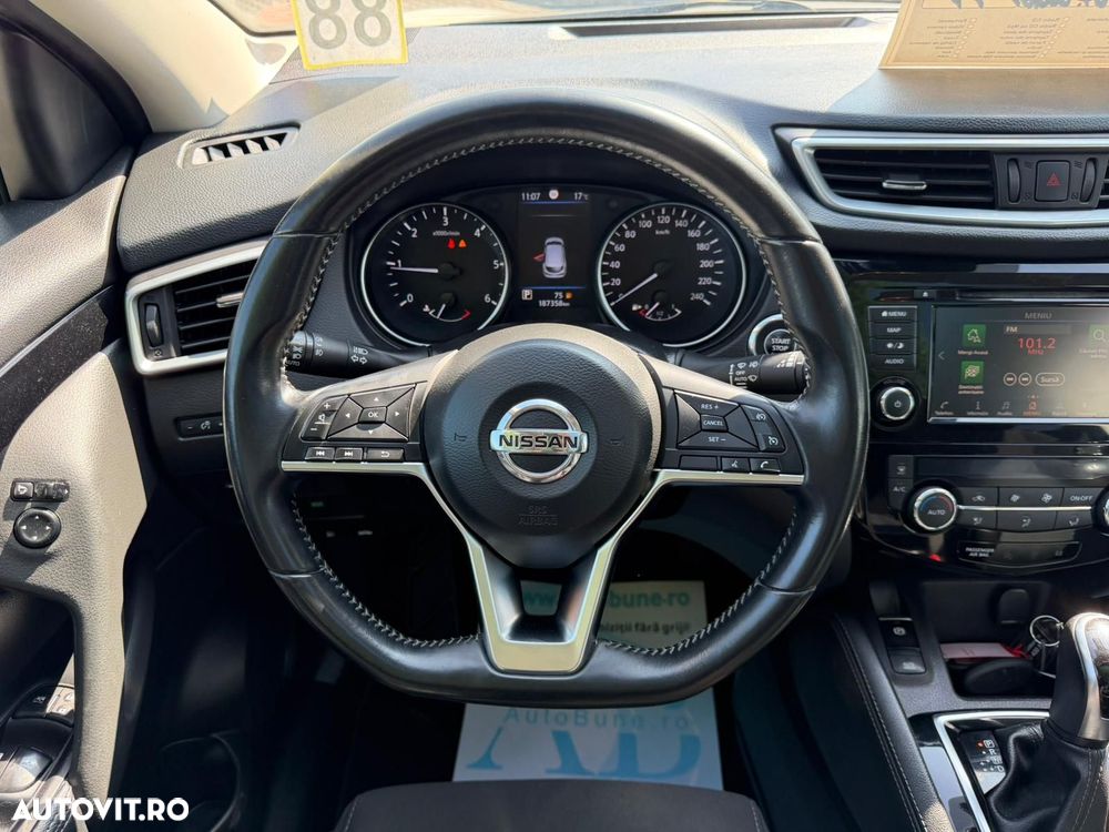 Nissan Qashqai - 11