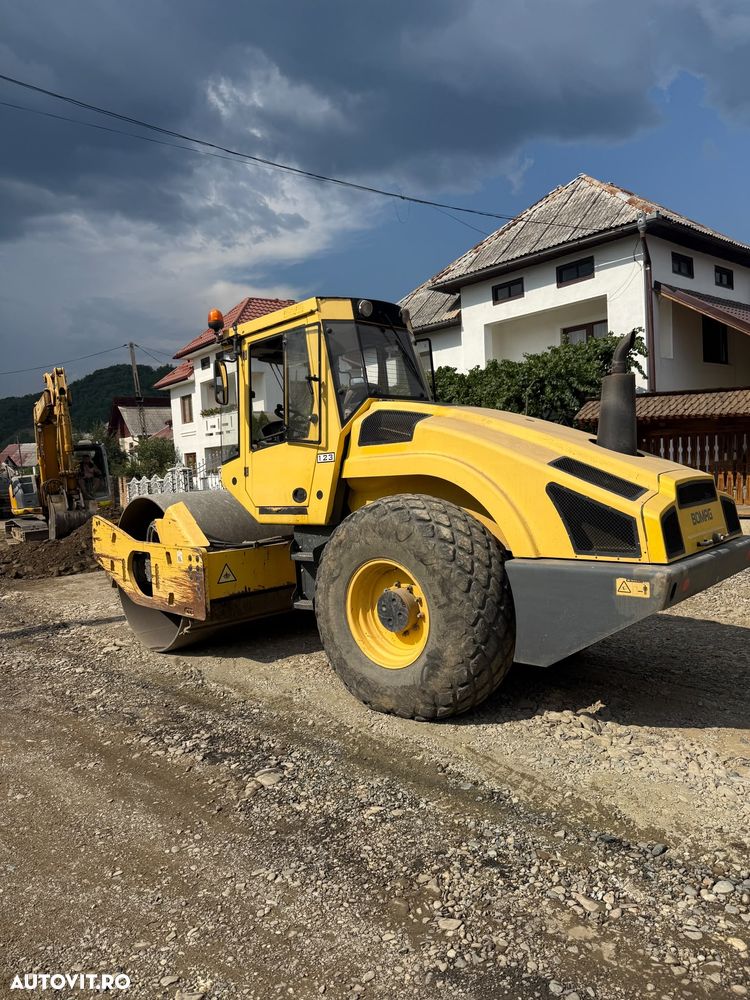 Bomag BW 213 DH-4 - 1