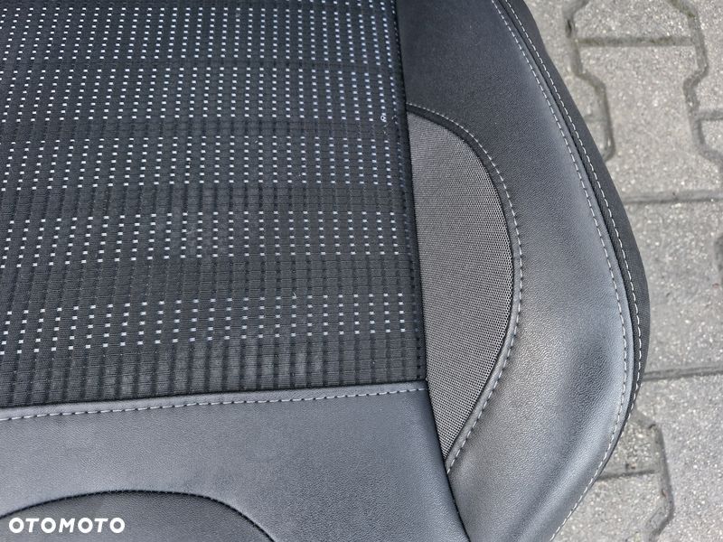 peugeot 2008 i 1 fotel pasażera prawy przód przedni półskóra - 5