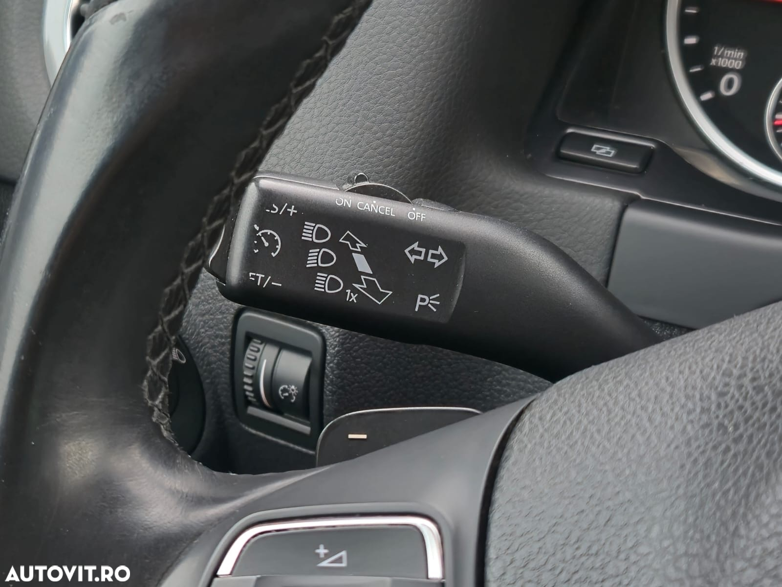 Volkswagen Tiguan 2.0 TDI DPF 4Motion BlueMotion Technology DSG Exclusive - 35