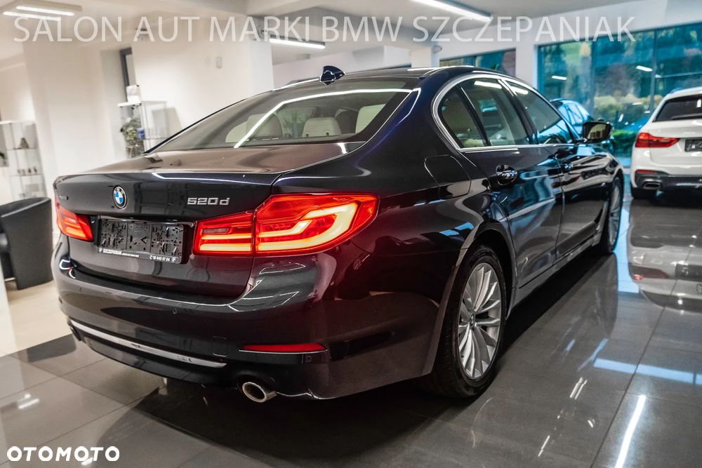 BMW Seria 5 520d xDrive Luxury Line - 13